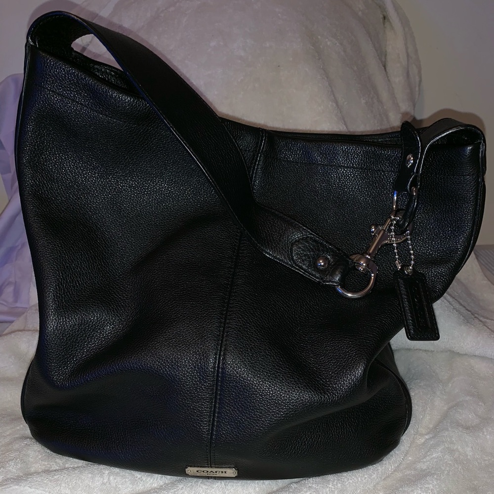 Coach Avery shoulder bag